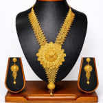 Traditional Floral Mesh Design Gold Plated Necklace