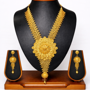 Traditional Floral Mesh Design Gold Plated Necklace